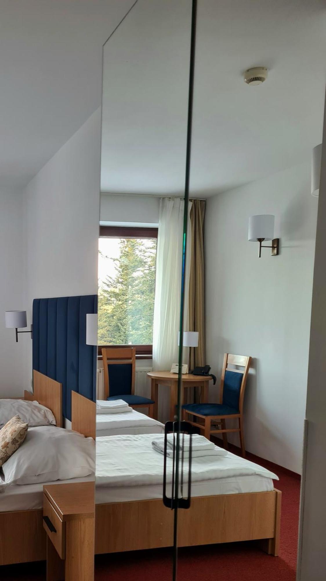 Ski Hotel Piwniczna-Zdroj Экстерьер фото